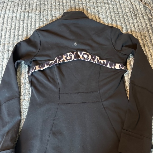 Lululemon Ikat Define Jacket - Picture 3 of 3